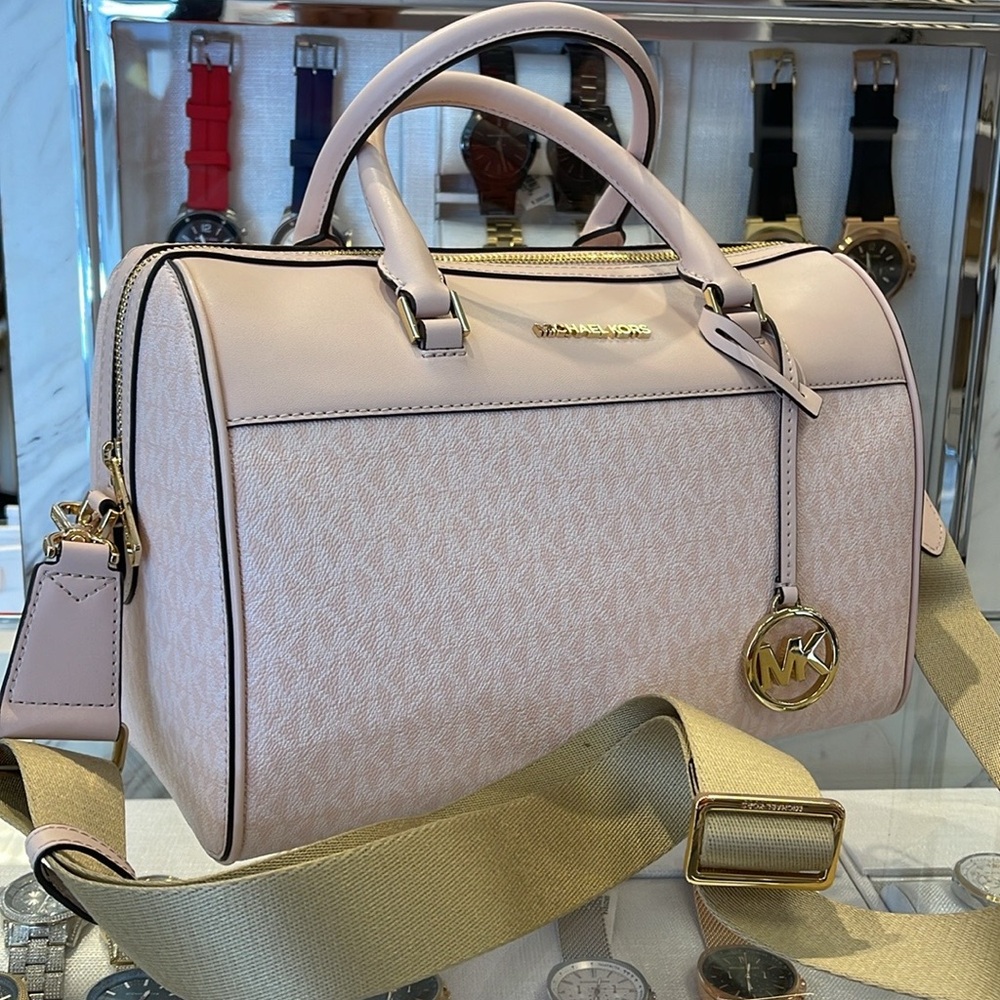 Michael Kors med Duffle Satchel Crossbody Bag Travel
Light Powder Blush NWT - Picture 4 of 16